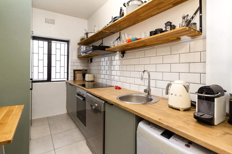 1 Bedroom Property for Sale in Sea Point Western Cape